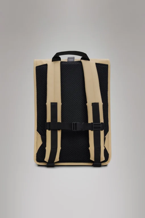 Rains Rolltop Rucksack Seljakott Sand - Image 4